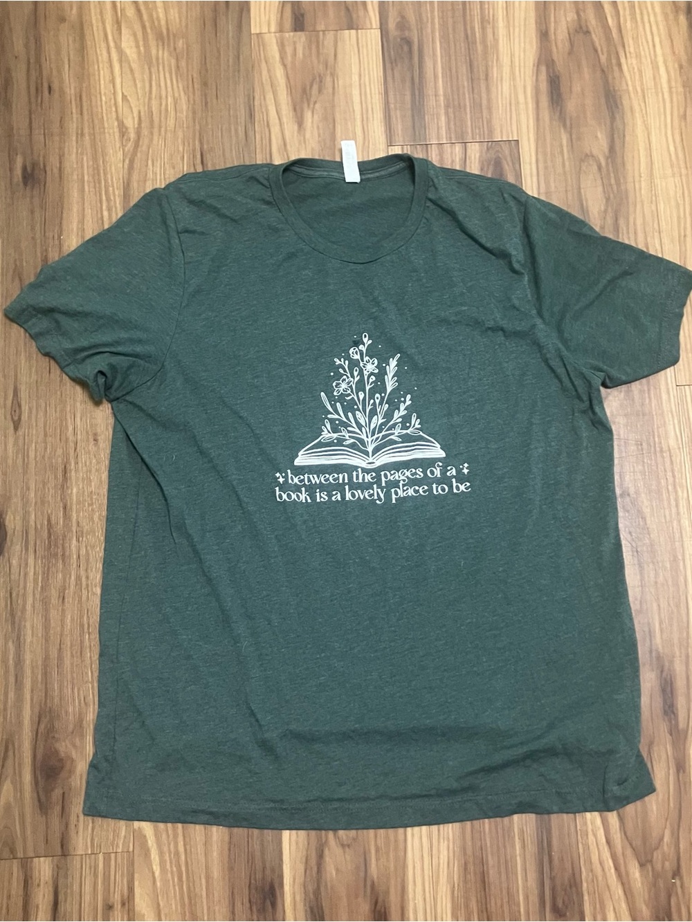 Source Unknown Dark Green Graphic Crewneck Tee - Book Floral Design
